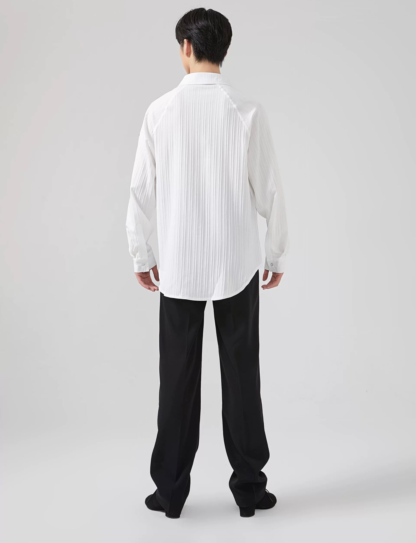 BOBO.L005MTE Elegant Textured White and Black Oversize Mens Latin Shirt